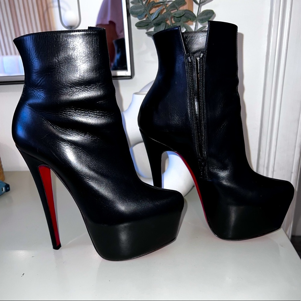 Christian Louboutin Daf Bootie